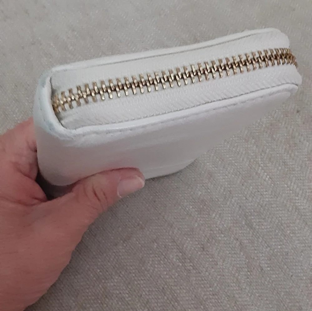 Michael Kors White and Gold Clutch Wristlet